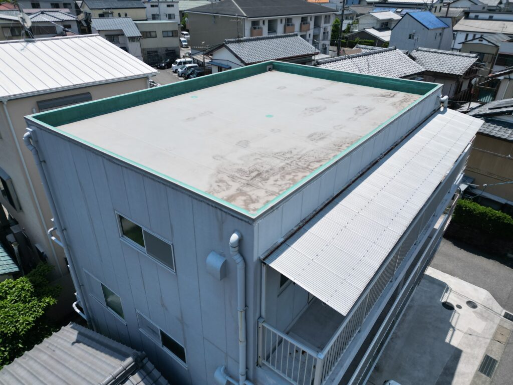 高知市賃貸アパート雨漏りドローン調査