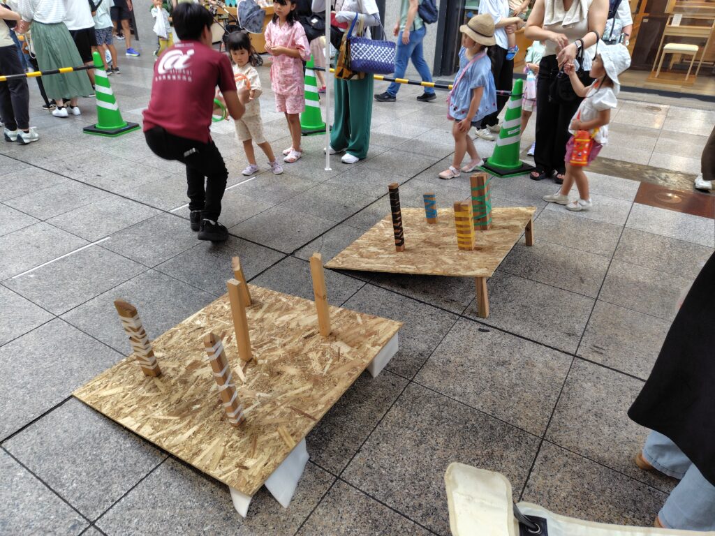 土曜夜市高知輪投げ
