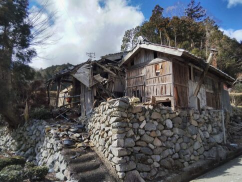 相続放棄の予納金不要