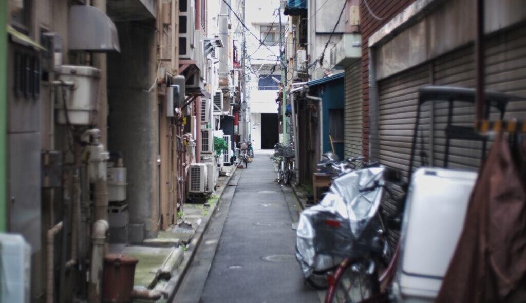 高知県にある過疎地の再建築不可土地