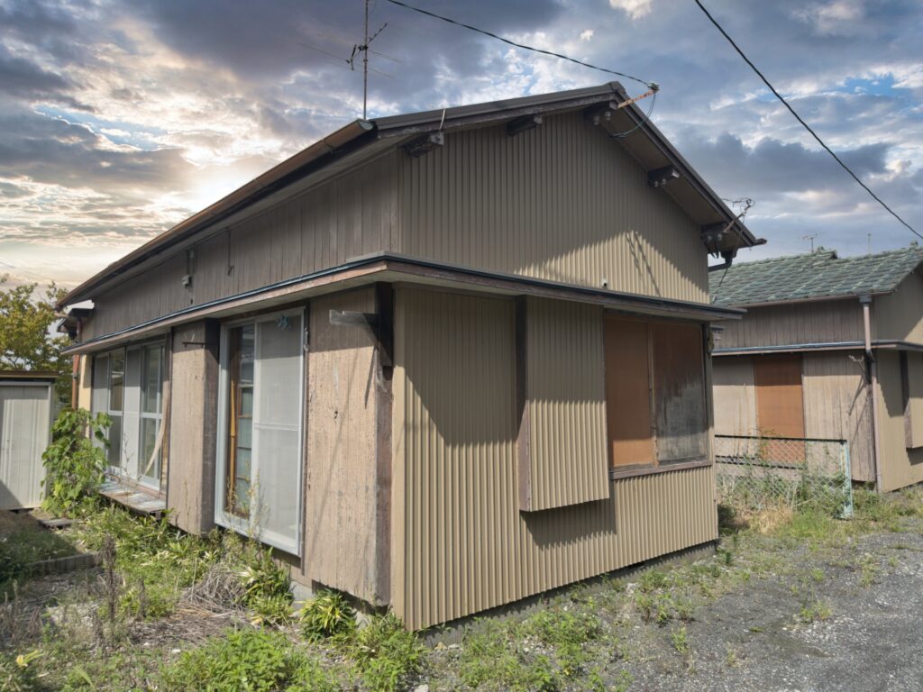 どんなに古くても固定資産税が0円にならない空き家