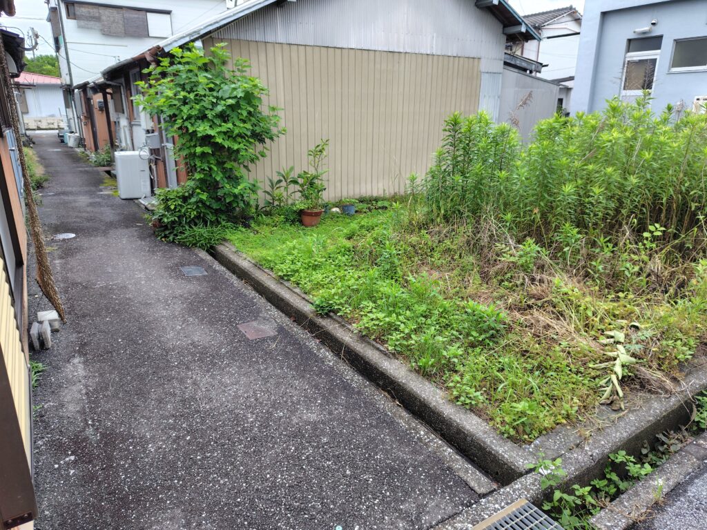 高知市にある未接道の狭小地